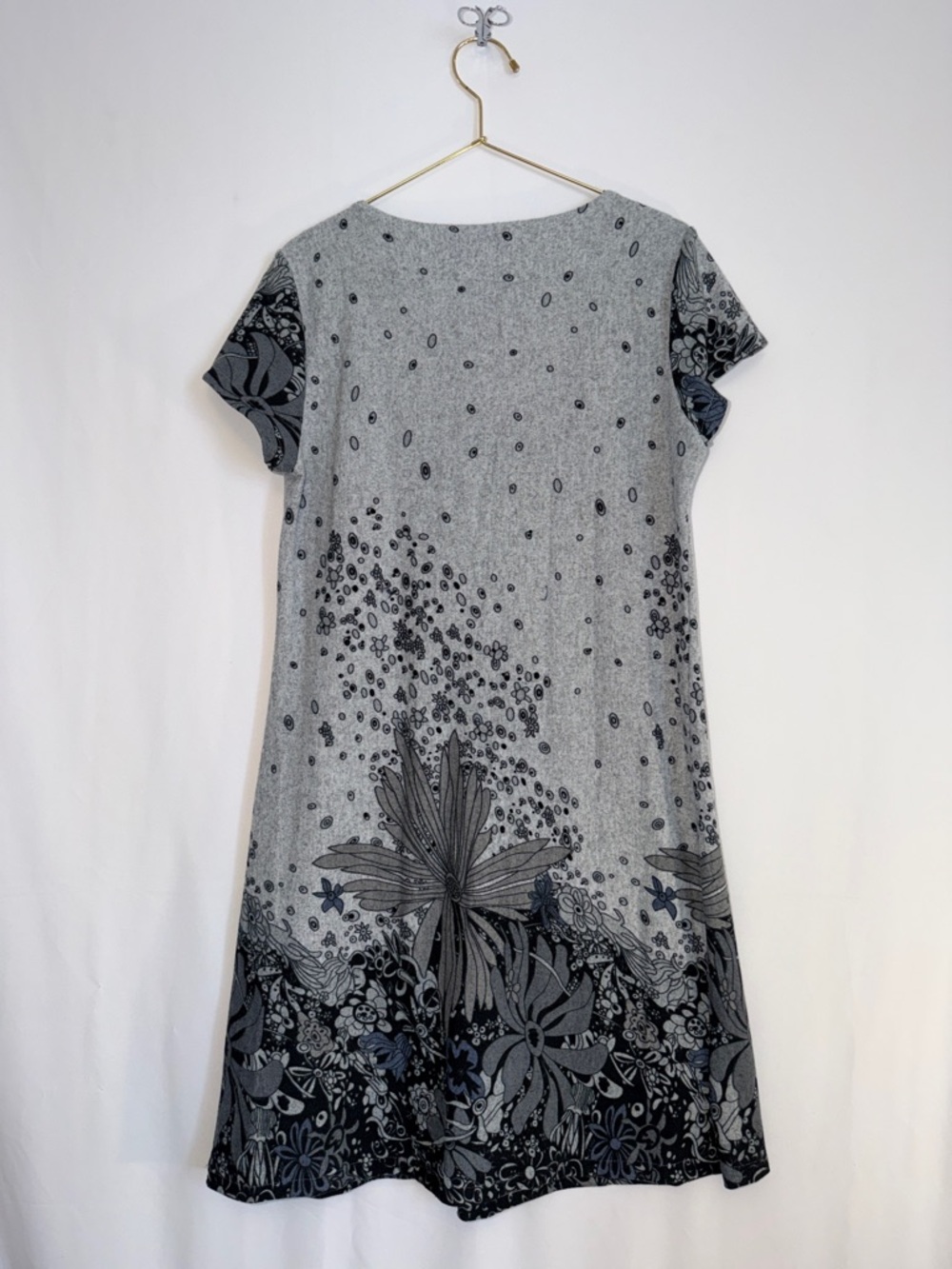 65% Cotton Floral Midi with Pleated Scooped Neck Black & Grey Dress 💫 - Picture 3 of 6